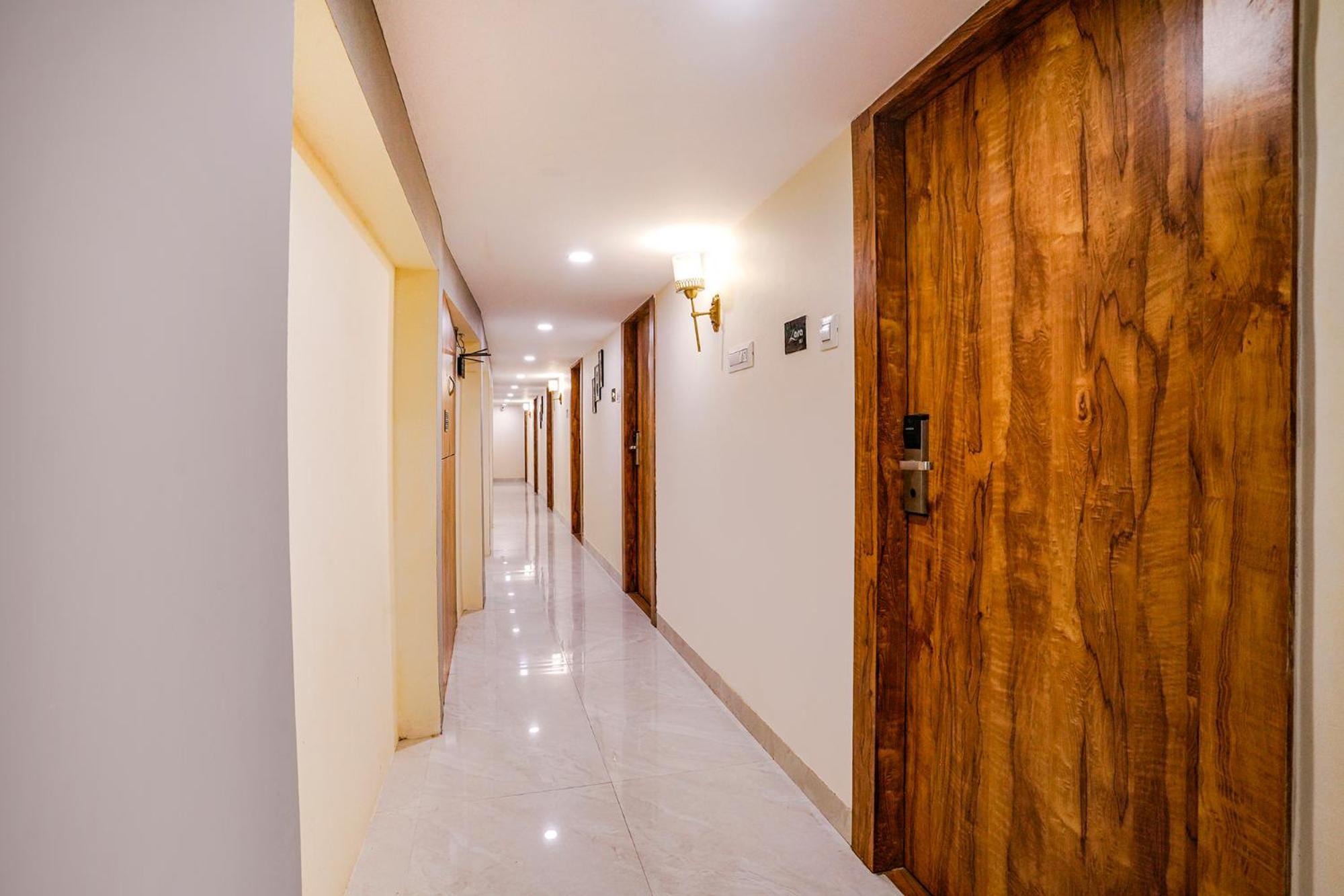 Fabhotel Grand Prime Nr Nesco Hotel Mumbai Kültér fotó